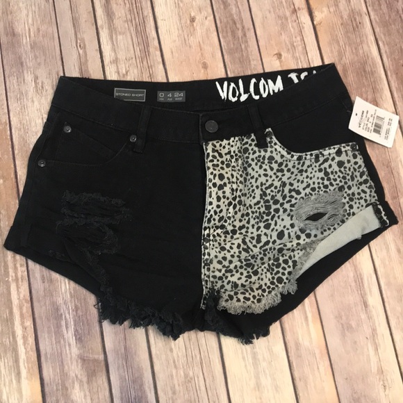 Volcom Pants - LAST ONE! Size 9 Volcom Jean high rise cheeta